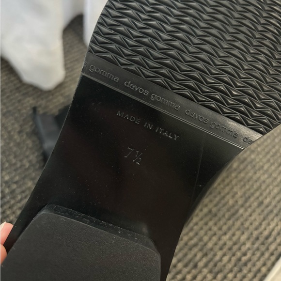 Everlane almond toe ankle boots - Picture 4 of 4